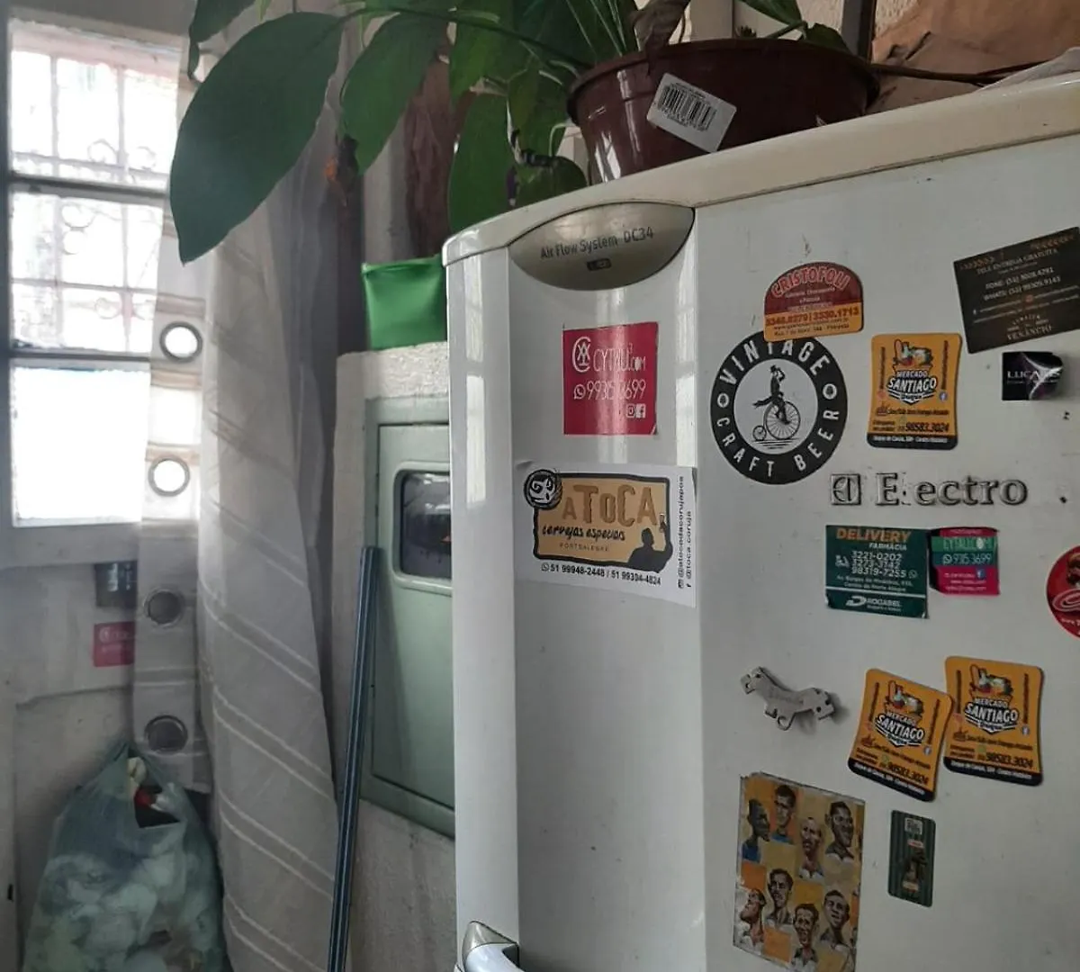 Cytau Mesa De Trabalho E Sofa-Cama Com Ar Condicionado, Cafe, Wi-Fi E Agua Liberados, Acesso Facil Lägenhet Porto Alegre